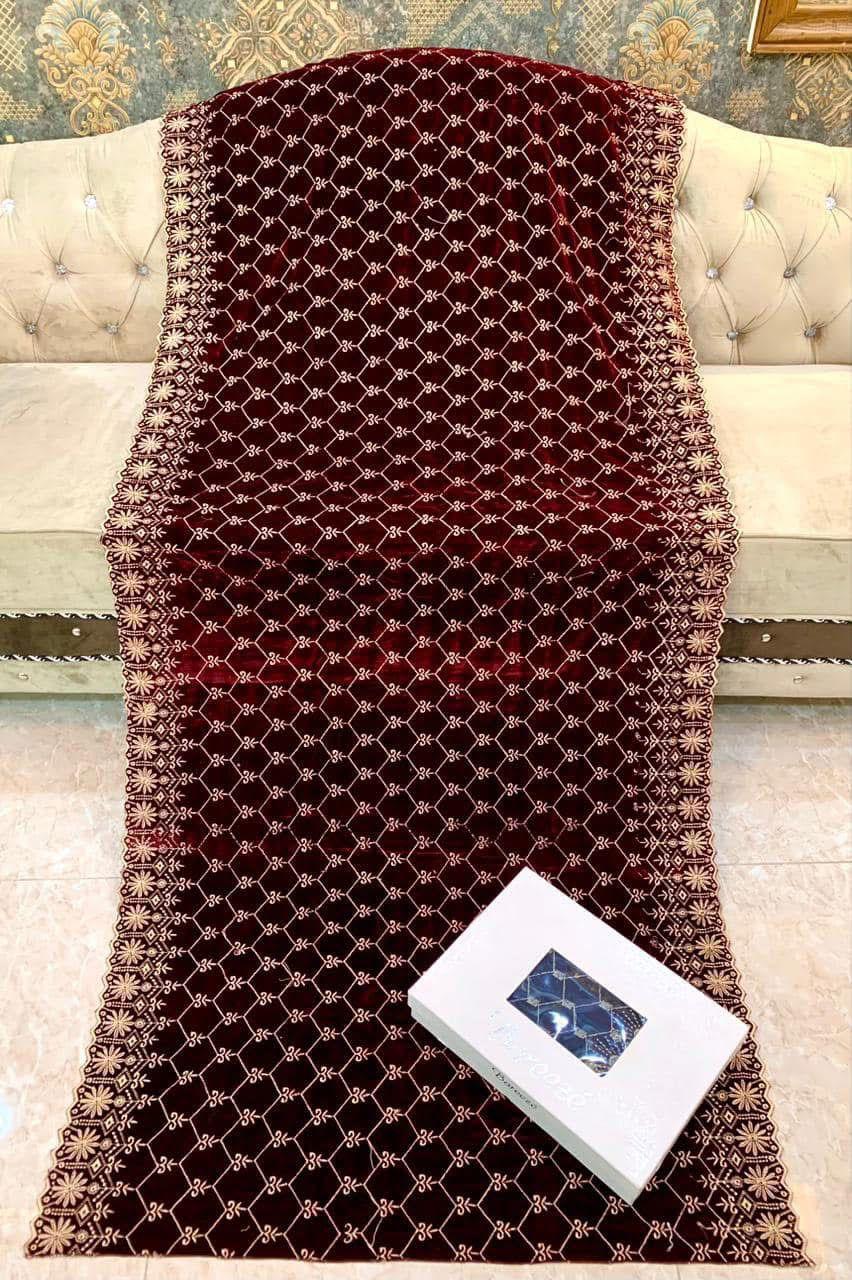 Premium Embroided Velvet Shawl D-06 Mehroon