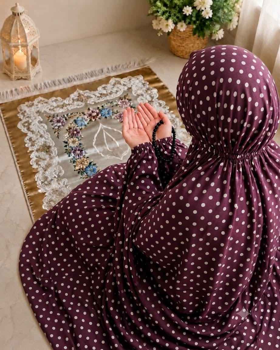 Printed Namaz Chaddar With Sleeves And Naqab 127